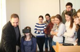 KTU studentai tarptautiniame projekte kuria virtualios realybės marketingo žaidimą