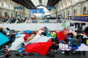 refugees_budapest_keleti_railway_station_2015-09-04_0